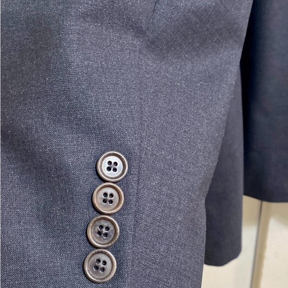 Brooks Brothers Men’s 2 Button 97% Wool 3% Lycra 45 L Dark Gray Stretch Blazer - Picture 3 of 5